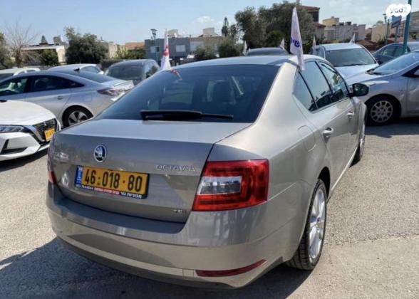 סקודה אוקטביה Exclusive אוט' 1.4 (150 כ"ס) בנזין 2017 למכירה בלוד