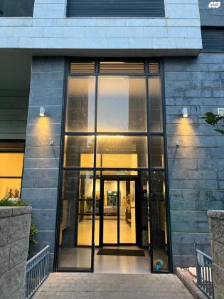 יונתן רטוש 1 (פסגות אפק)