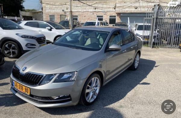 סקודה אוקטביה Exclusive אוט' 1.4 (150 כ"ס) בנזין 2017 למכירה בלוד