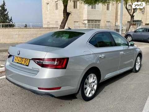 סקודה סופרב (עד 2019) Ambition אוט' 1.8 (180 כ''ס) בנזין 2017 למכירה בירושלים