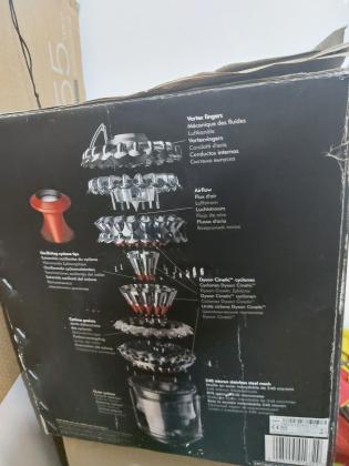 שואב אבק dyson מאוד חזק,