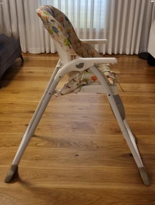 כיסא אוכל מימזי של חברת ג'ואי