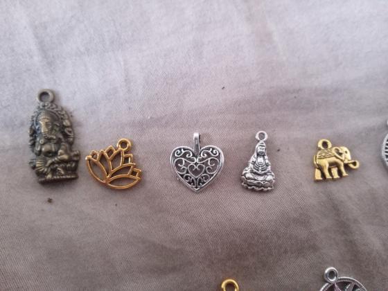 תליונים בודד צורות חמישים לקטן