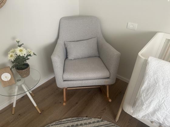 כסא נדנדה Oscar בצבע אפור