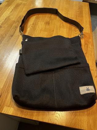 תיק עגלה עם נרתיק החתלה