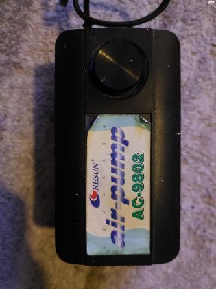 משאבת חמצן RESUN דגם שב