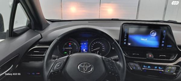 טויוטה C-HR Club הייבריד אוט' 1.8 (98 כ''ס) בנזין 2019 למכירה ב