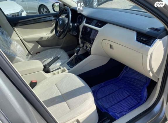 סקודה אוקטביה Exclusive אוט' 1.4 (150 כ"ס) בנזין 2017 למכירה בלוד