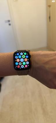 אפל ווטש שחור סדרה 8, 45 מ"מ