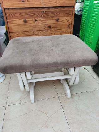 כורסת הנקה במצב מעולה! מחיר גמיש טיפה