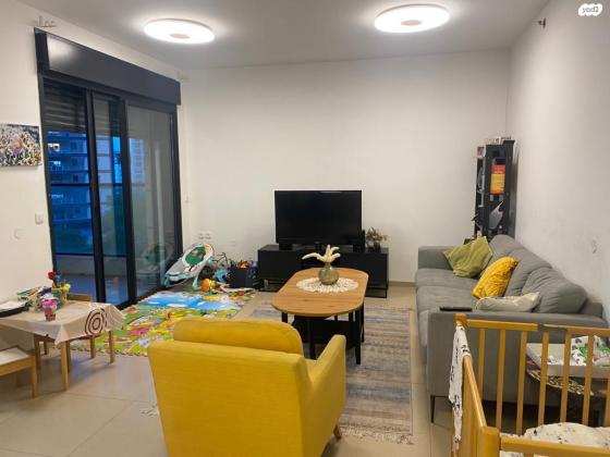 יונתן רטוש 1 (פסגות אפק)