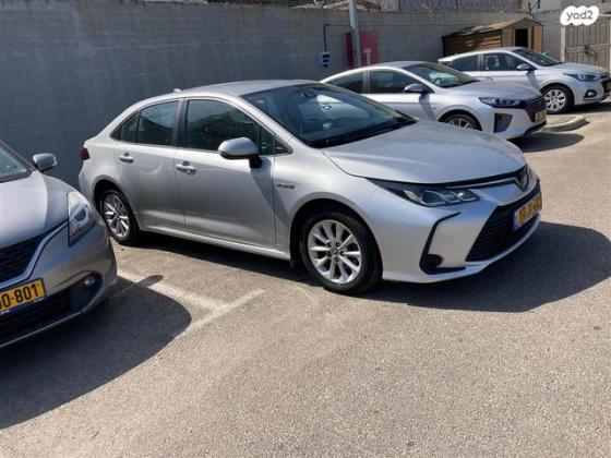 טויוטה קורולה הייבריד Sun סדאן אוט' 1.8 (98 כ''ס) בנזין 2020 למכירה ב