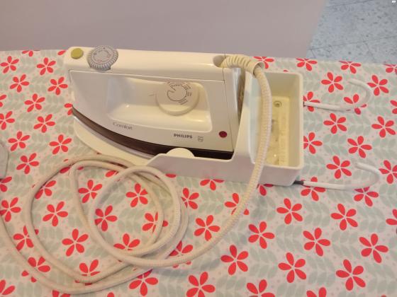 המגהץ: אדים, פיליפס, 1000 וואט,