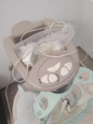 נדנדה חשמלית ומנגנת