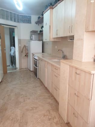 בנימין מינץ 32 (גבעת רוקח)