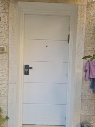 דלת פלדה של חסםרוחב 87גובה 2