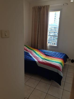 שדרות מנחם בגין 10 (גבעת אולגה)