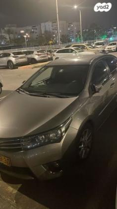 טויוטה קורולה GLI-FL אוט' 1.6 (132 כ''ס) [2013-2016] בנזין 2014 למכירה בראשון לציון
