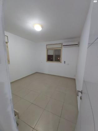 שלום אש 20 (נווה זאב)