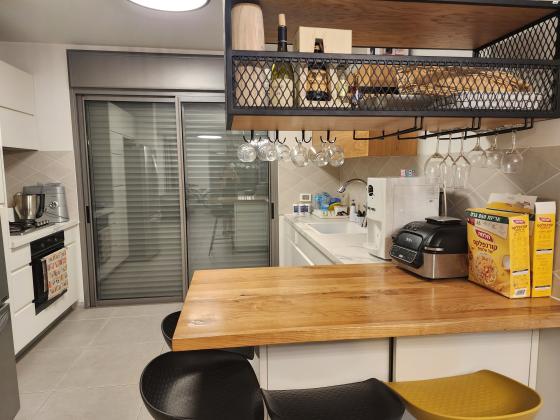 שושנה דמארי 3