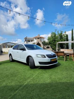 סקודה אוקטביה Ambition אוט' 1.2 (110 כ"ס) בנזין 2015 למכירה במעלה עירון