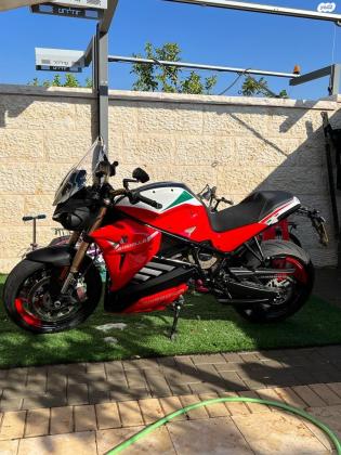 אנרג'יקה Eva Ribelle (2022)