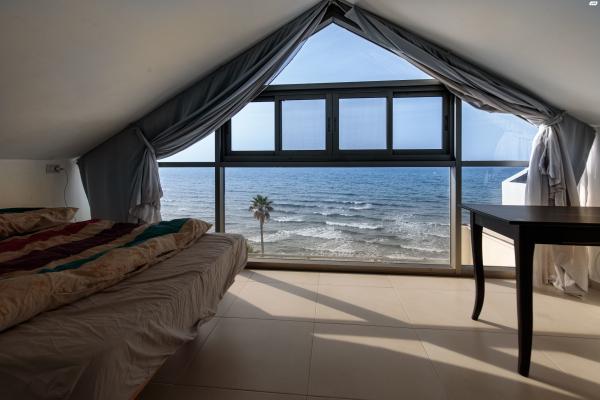 רציף פנחס מרגולין 33 (בת גלים)