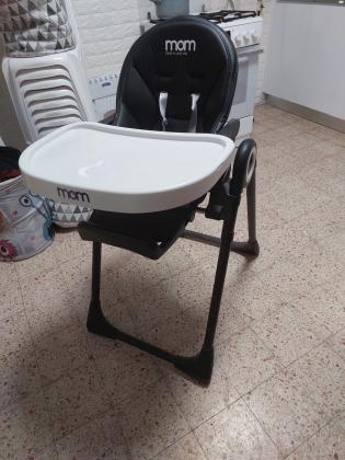 כסא אוכל מבית Momכיסא מתכוונןבעל