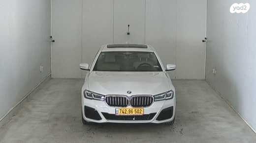 ב.מ.וו סדרה 5 4X4 545E M Superior אוט' 3.0 (286 כ''ס) ק' 6 היברידי חשמל / בנזין 2021 למכירה בחיפה