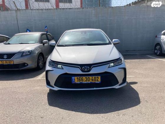 טויוטה קורולה הייבריד Sun סדאן אוט' 1.8 (98 כ''ס) בנזין 2020 למכירה ב