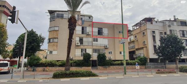 אהרונוביץ' 27 (שכון ה')