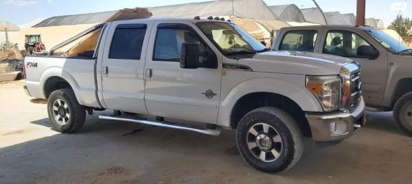 פורד F-350 4X4 Lariat דאבל קבינה אוט' דיזל 6.7 (440 כ''ס) דיזל 2015 למכירה בראש העין