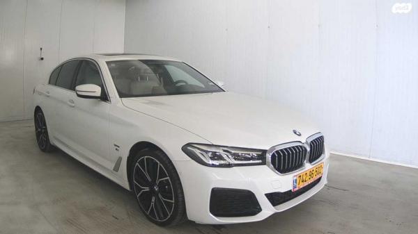 ב.מ.וו סדרה 5 4X4 545E M Superior אוט' 3.0 (286 כ''ס) ק' 6 היברידי חשמל / בנזין 2021 למכירה בחיפה