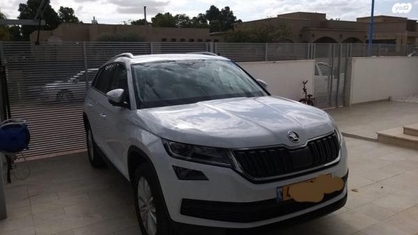 סקודה קודיאק Ambition אוט' דיזל 7 מק' 4 דל' 2.0 (150 כ"ס) דיזל 2021 למכירה במסלול