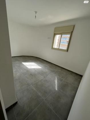 נווה גנים 13 (נוה פז)