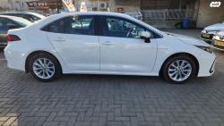 טויוטה קורולה הייבריד Sun סדאן אוט' 1.8 (98 כ''ס) בנזין 2021 למכ