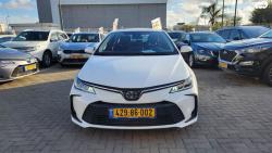 טויוטה קורולה הייבריד Sun סדאן אוט' 1.8 (98 כ''ס) בנזין 2021 למכ