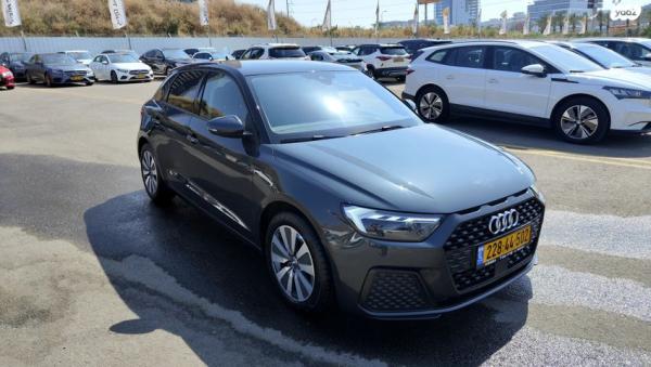 אאודי A1 Sportback Style אוט' 1.0 (116 כ''ס) בנזין 2020 למכירה ב