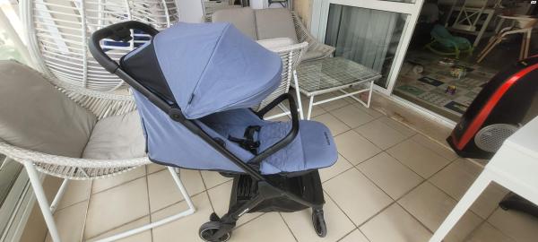 טיולון איזי ווקר בצבע אפור,