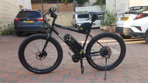 האופניים עשויים מפלדת כרום מוליבדן