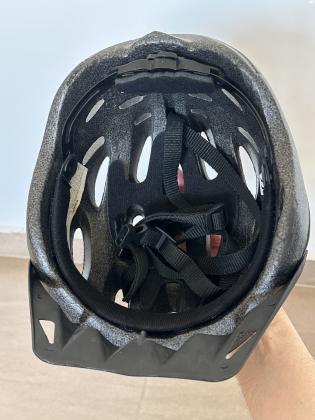 קסדה חדשה באיכות טובה, מתאים