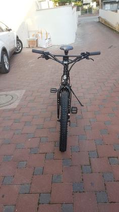 האופניים עשויים מפלדת כרום מוליבדן