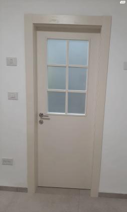 דלתות תבור דלת פנים חלון