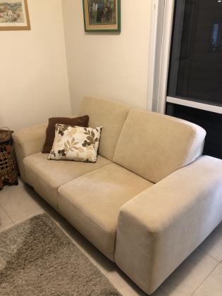 סלון במצב מצויין ומאוד נוח