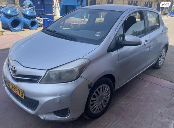 טויוטה יאריס Sol אוט' 1.3 (99 כ"ס) בנזין 2013 למכירה בפרדס חנה כרכור