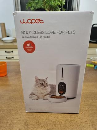 מתקן האכלה אוטומטי לכלבים וחתוליםאפשרו...