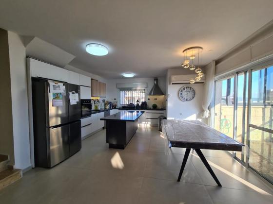 דלה פרגולה 8