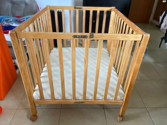 למכירה!!! לול עץ איכותי גדול,