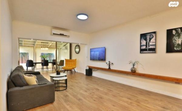 חרצית 42 (גבעת האירוסים)