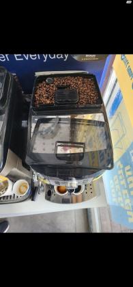 מכונת קפה טוחנת חדשה לחלוטין